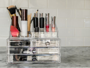 5 Tips for Organizing Makeup in the New Year