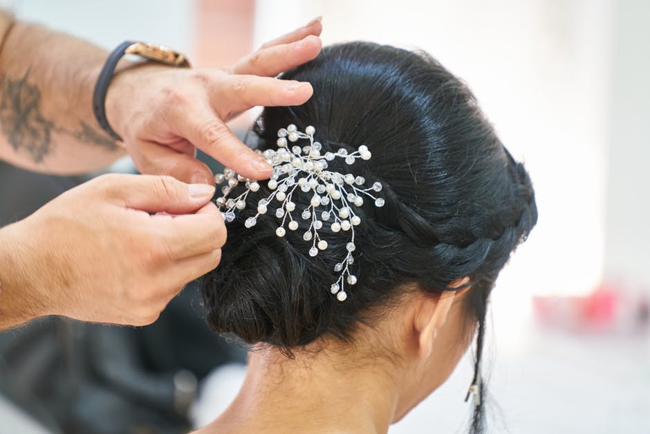 Rock Your Locks: The Best Wedding Hairstyles for Short Hair