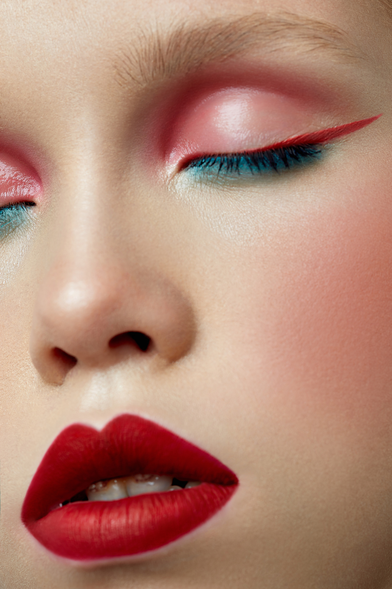 7 Makeup Trends That Will Dominate in 2022